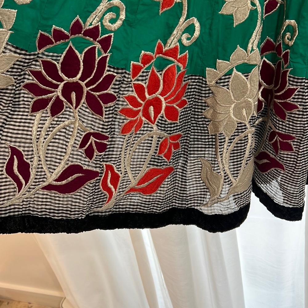 Traditional Embroidered Dress - Picture 12 of 12